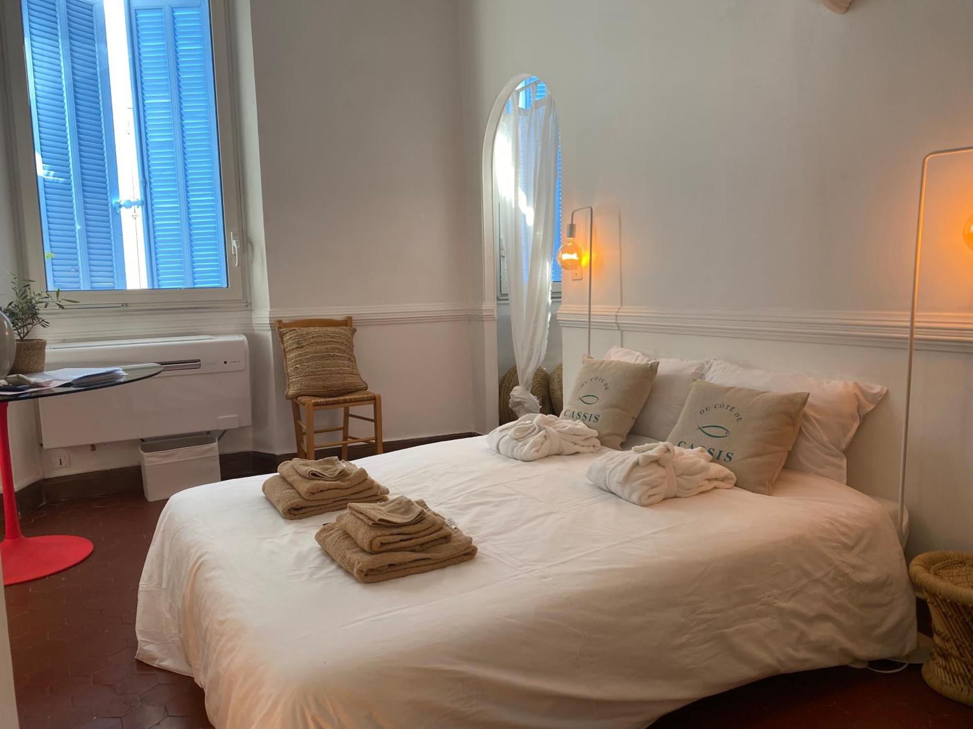 Click! Casa Lamartine Fabulous Ideal Location Walk To All!!! Cassis Esterno foto