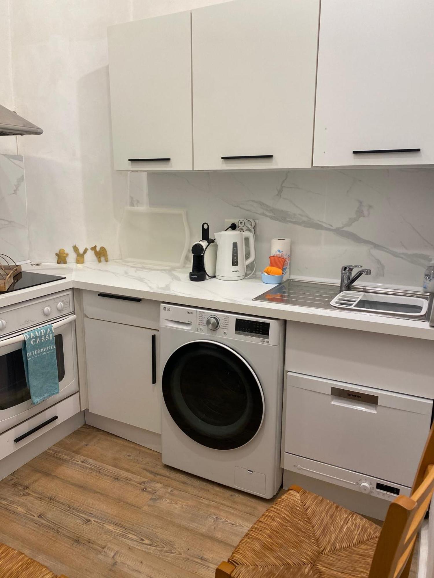 Click! Casa Lamartine Fabulous Ideal Location Walk To All!!! Cassis Esterno foto